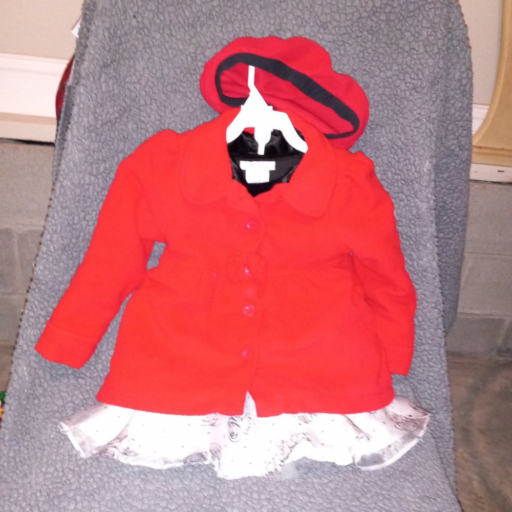 Black velvet Holiday dress w matching red peacoat and buret